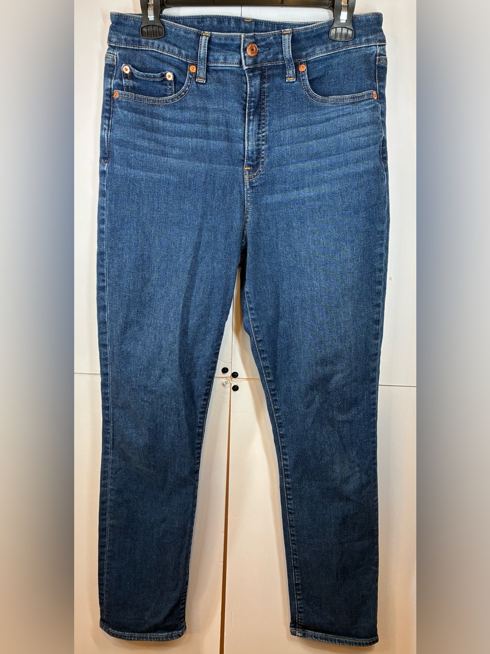 GAP Classic Straight High Rise Jeans Women’s Size 30R Medium Wash Stretch Denim